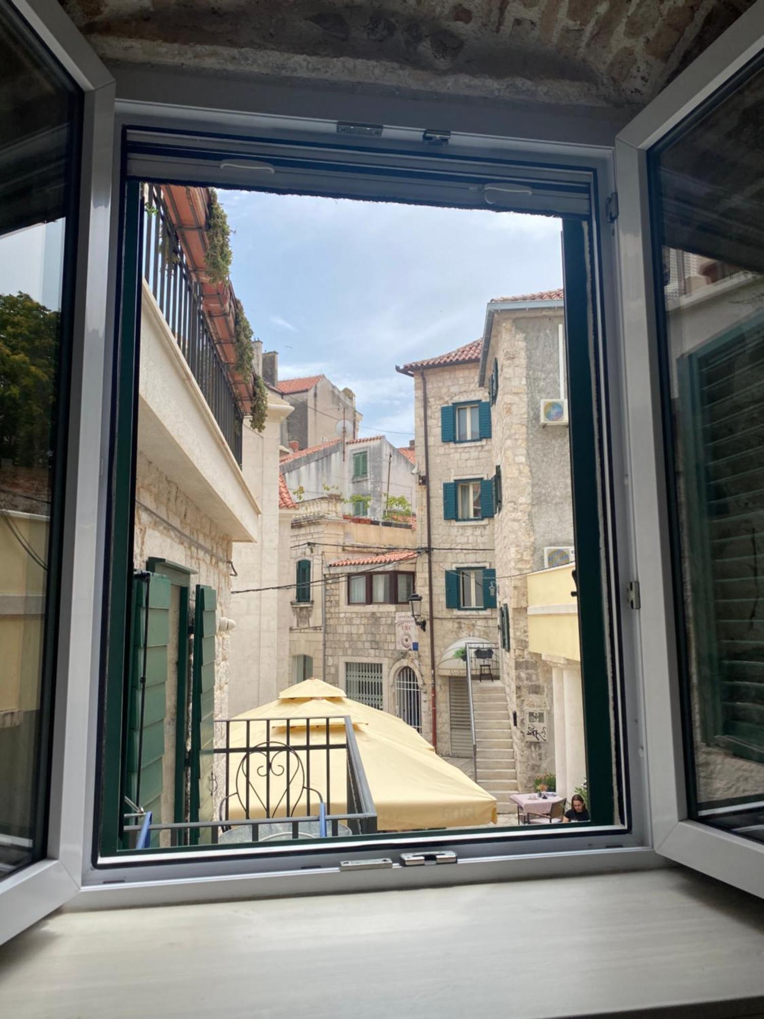 Room N&M - Diocletians Palace สปลิท ภายนอก รูปภาพ